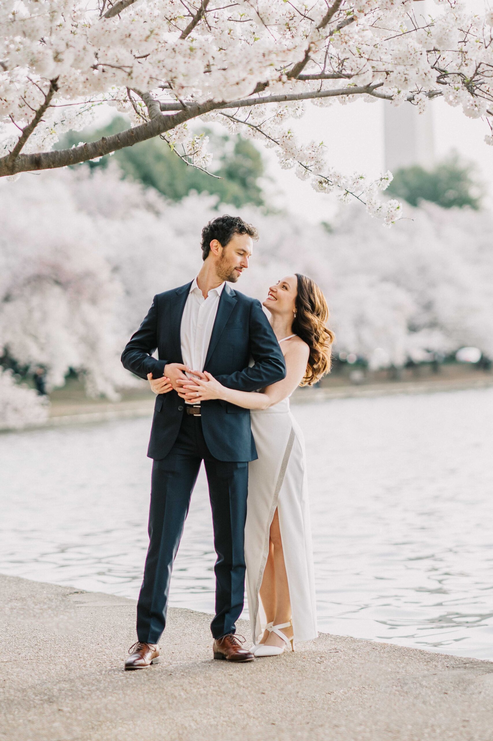 Couple hug under tree. Engagement Photo in Washington d.c.